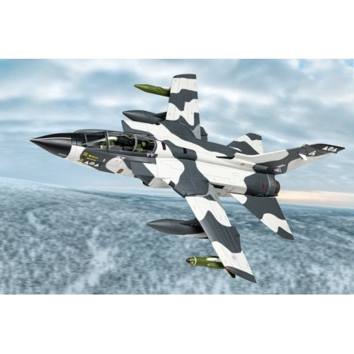 1/48 Panavia Tornado Gr1A, Za371/C, Norway, 1995