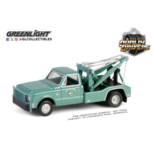 1/64 Dually Drivers Series 16 - 1967 Chevrolet C-30 Dually Wrecker - Holley Speed Shop