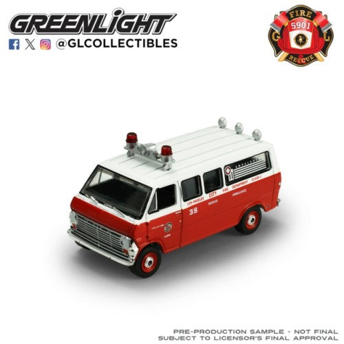 1/64 Fire And Rescue Series 4 - Ford Econoline Ambulance 1969 - Los Angeles Fire Department
