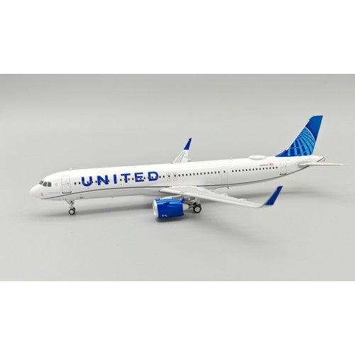 1/200 United Airlines A321N N14506 With Stand