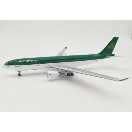1/200 Aer Lingus Airbus A330-202 Ei-Lax With Stand