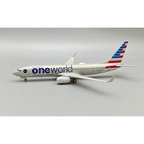 1/200 Oneworld (American Airlines) Boeing 737-823 N837Nn With Stand