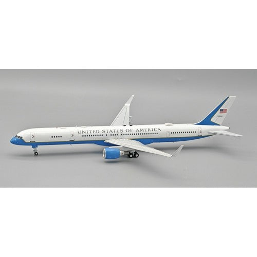 1/200 Usa Air Force Boeing 757-300 75300 With Stand