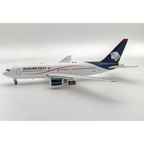 1/200 B767-283/Er Aeromexico Xa-Frj With Stand