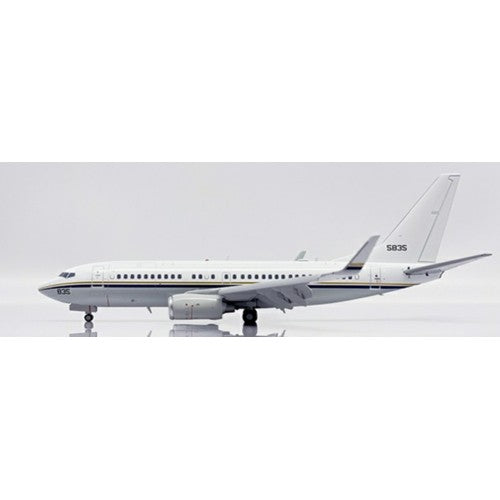 1/200 Us Navy Boeing C-40A Clipper Reg: 165835 With Stand