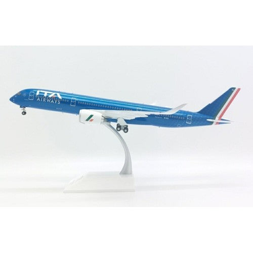 1/200 Ita Airways Airbus A350-900Xwb Reg: Ei-Ifa With Stand