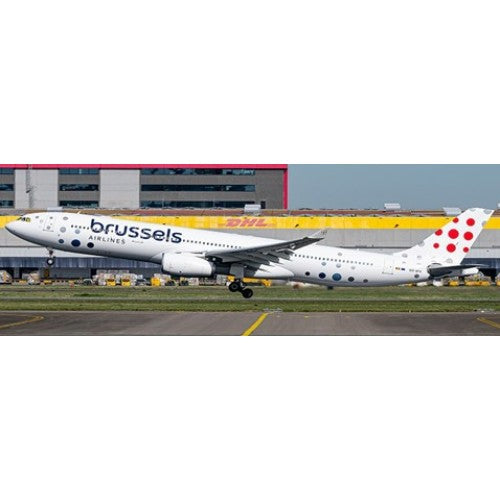1/400 Brussels Airlines Airbus A330-300 Reg: Oo-Sfx With Antenna
