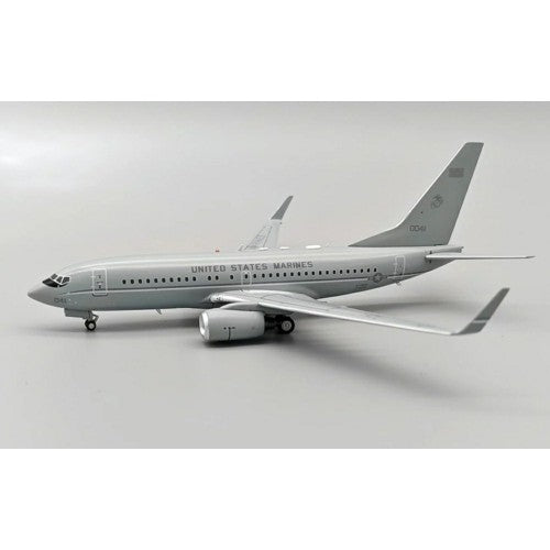 1/200 737-7Afc C-40A United States Marines 170041 With Stand