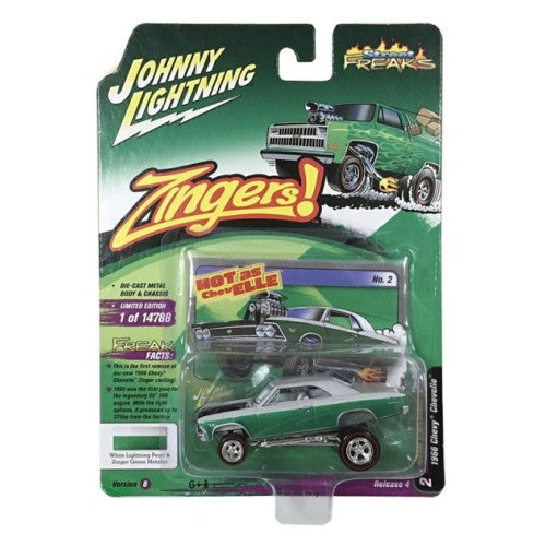 1/64 Johnny Lightning Street Freaks Release 4 2021 B 1966 Chevrolet Chevelle (Zinger) Pearl White And Metallic Green