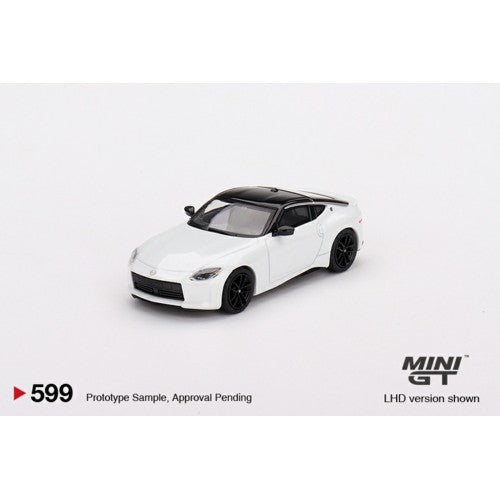 1/64 Nissan Z Performance 2023 Everest White (Lhd)