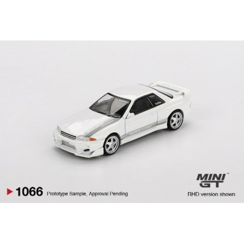 1/64 Nissan Skyline Gt-R (R32) Veilside Combat C-I White (Rhd)