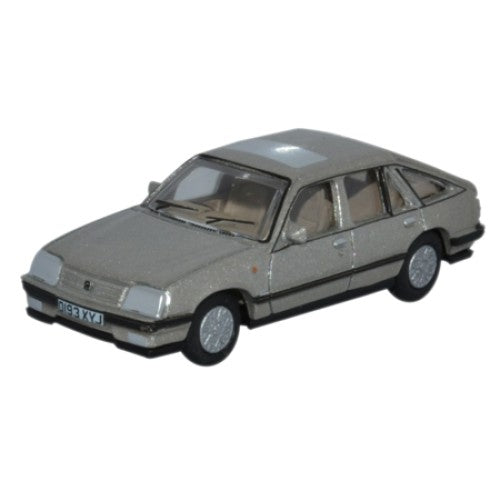 1/76 Vauxhall Cavalier Champagne Platinum