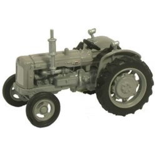 1/76 Fordson Tractor Matt Grey