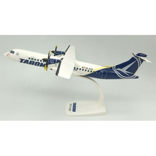 1/100 Scale Tarom Air Atr72